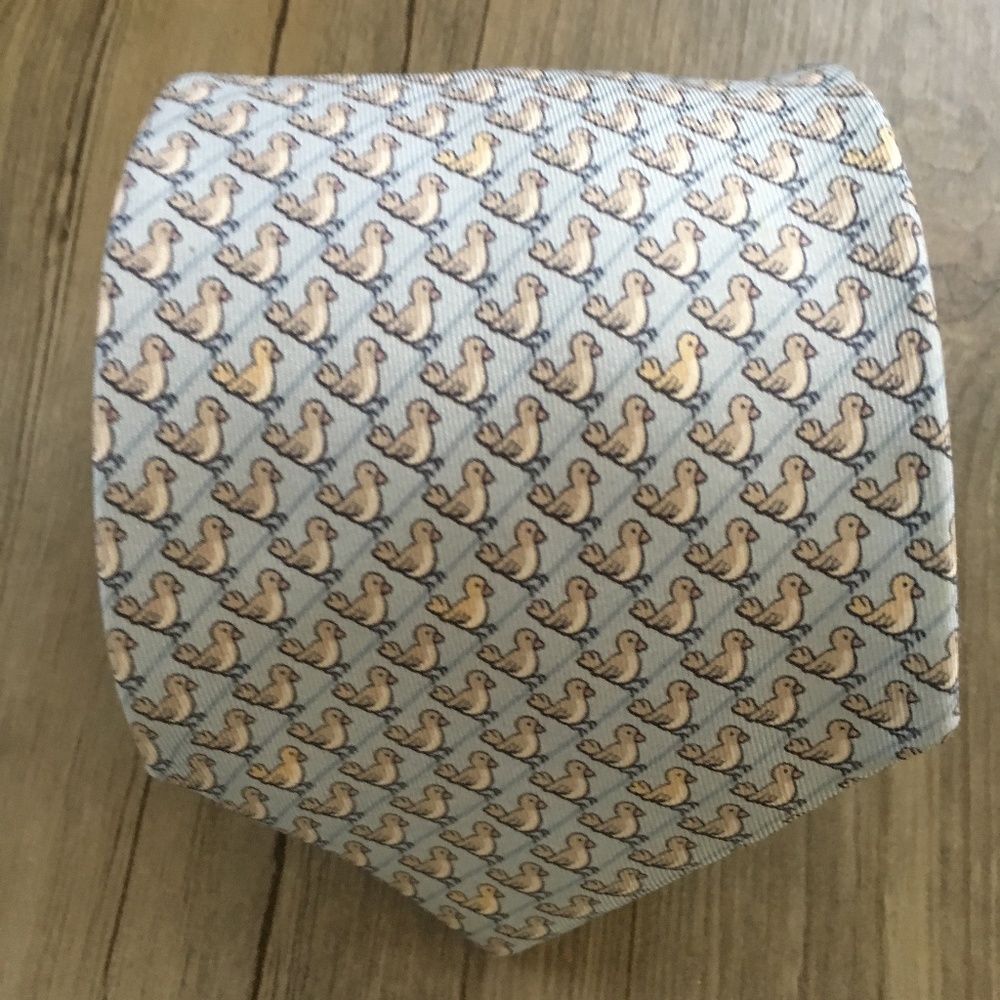 Authentic & Rare Hermes silk "white doves" tie
